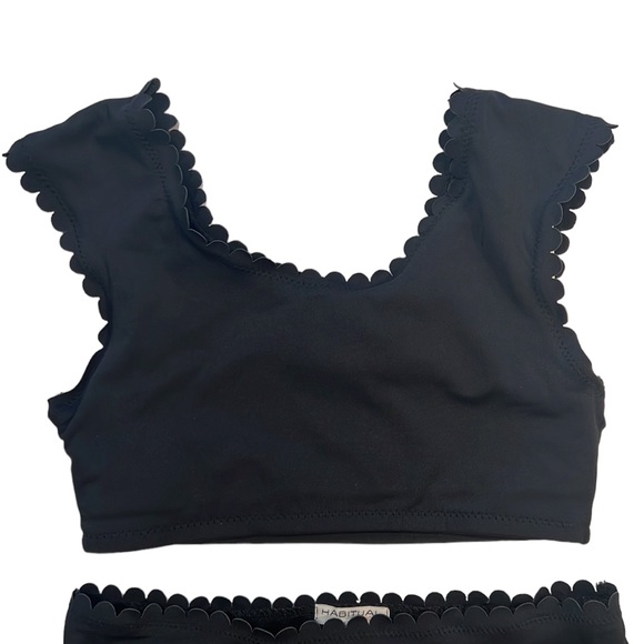 Habitual Scalloped Bikini, 7/8 - Picture 6 of 16